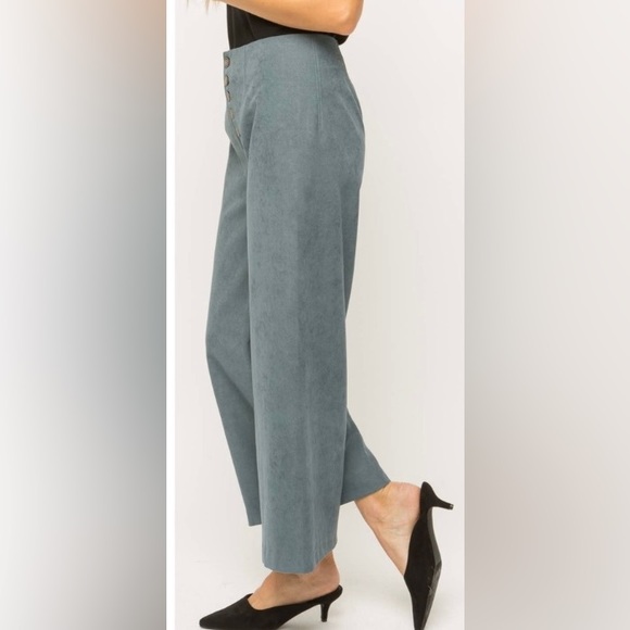 Cropped Wide Leg Trousers - Picture 3 of 8